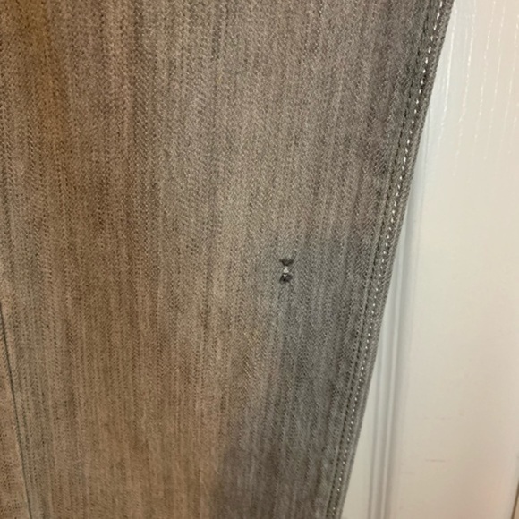 GUESS Light Gray Straight Leg Jeans Size 27 - Picture 4 of 7